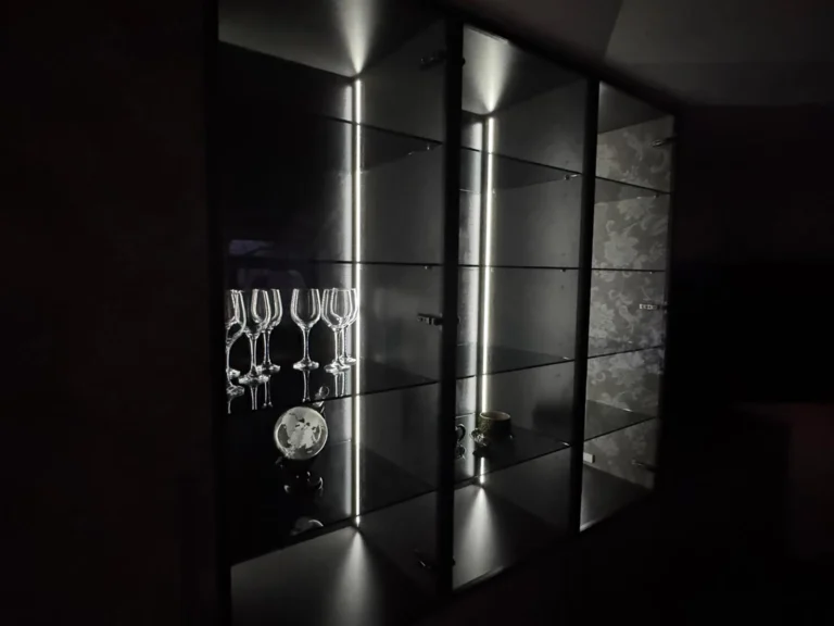5705